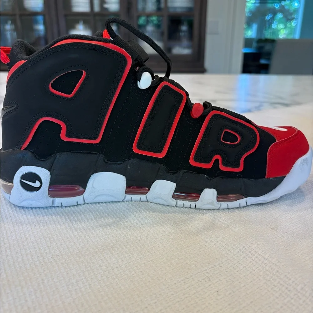 Nike Mens Air More Uptempo Black and Red Shoes - Picture 8 of 8